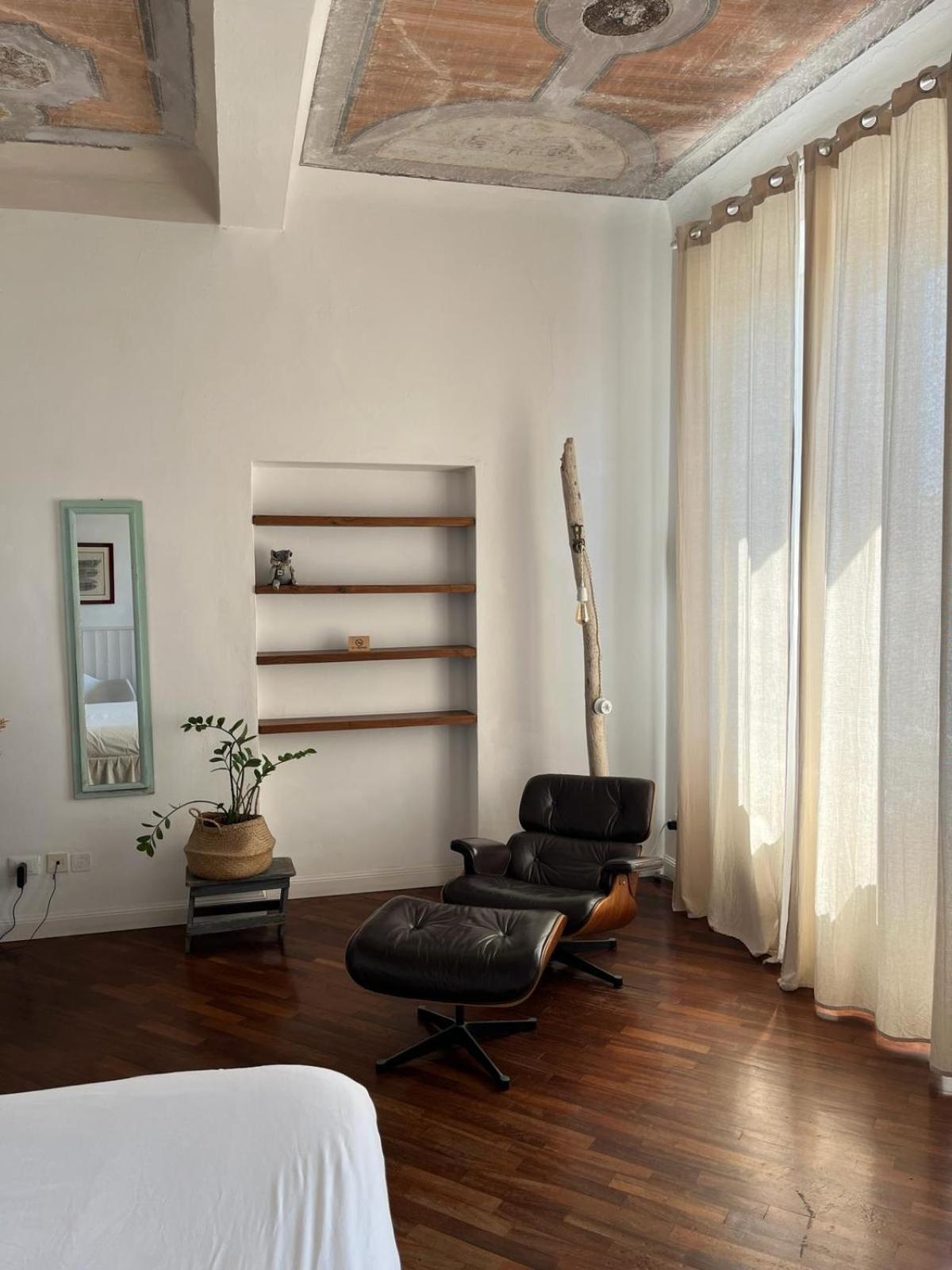 The Sunshine Loft Apartamento Livorno Quarto foto