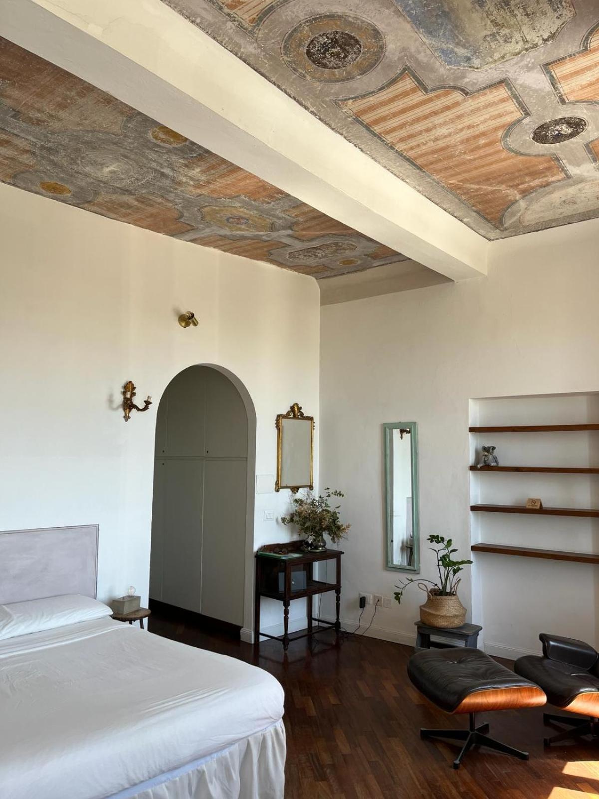 The Sunshine Loft Apartamento Livorno Quarto foto