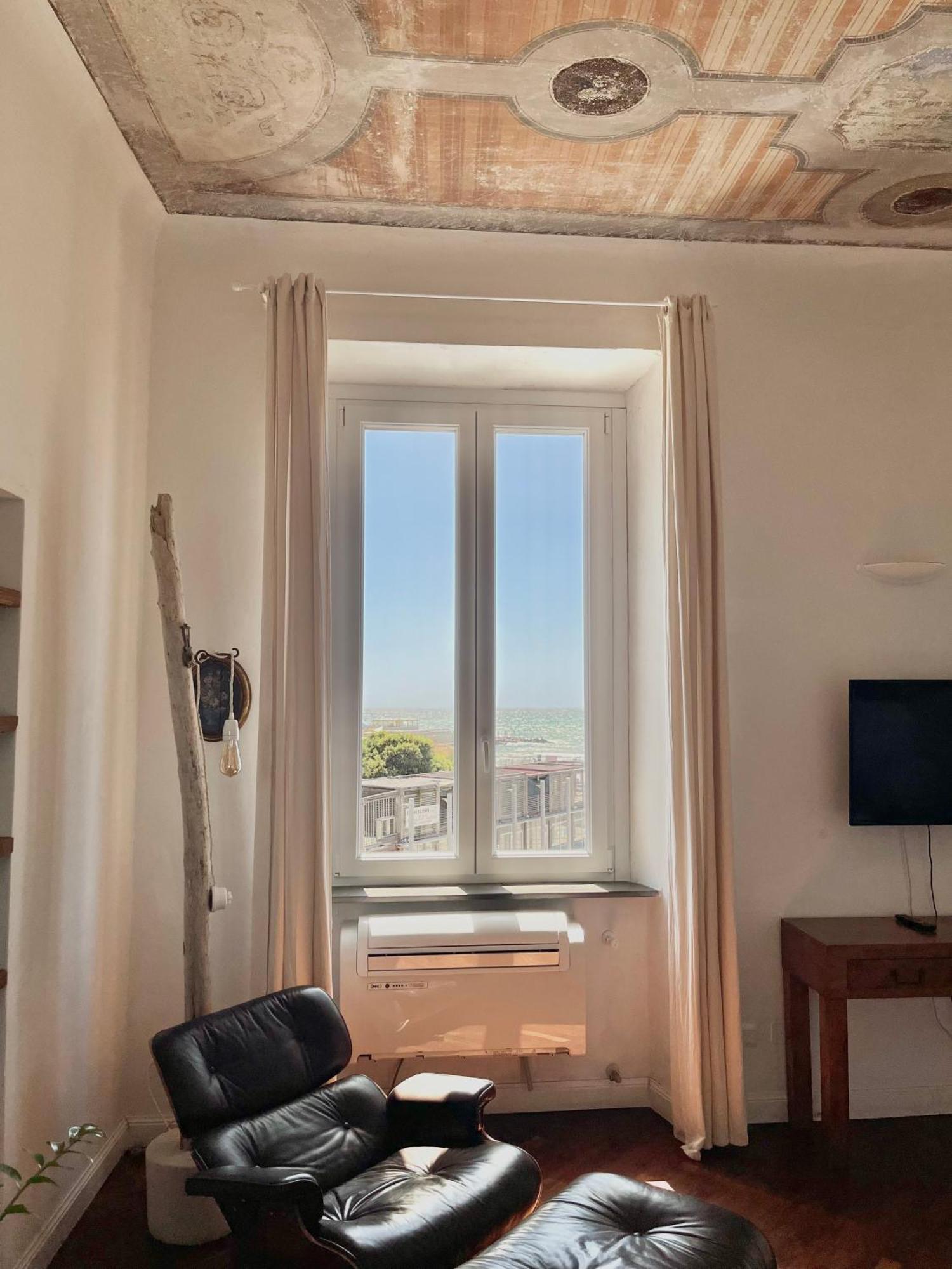 The Sunshine Loft Apartamento Livorno Quarto foto